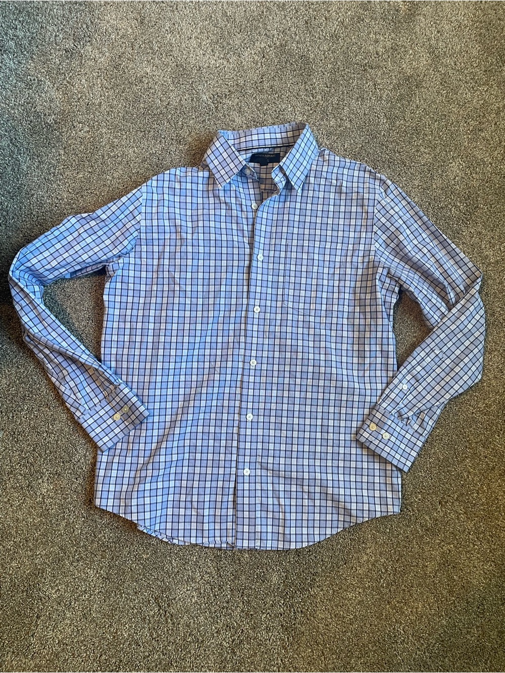 Banana Republic Men's Blue Plaid Button-Down Dress Shirt Medium